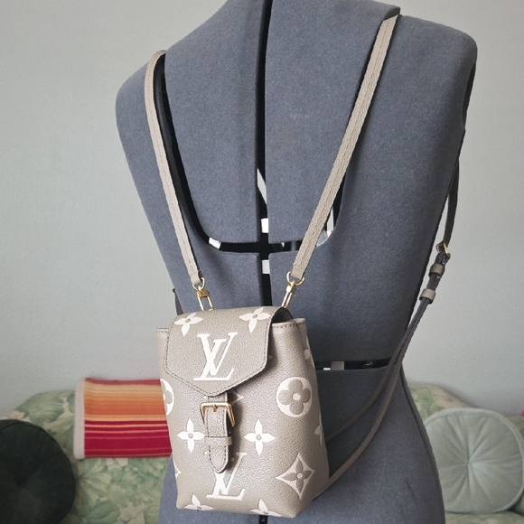 Louis Vuitton Mini Backpack - Picture 2 of 14